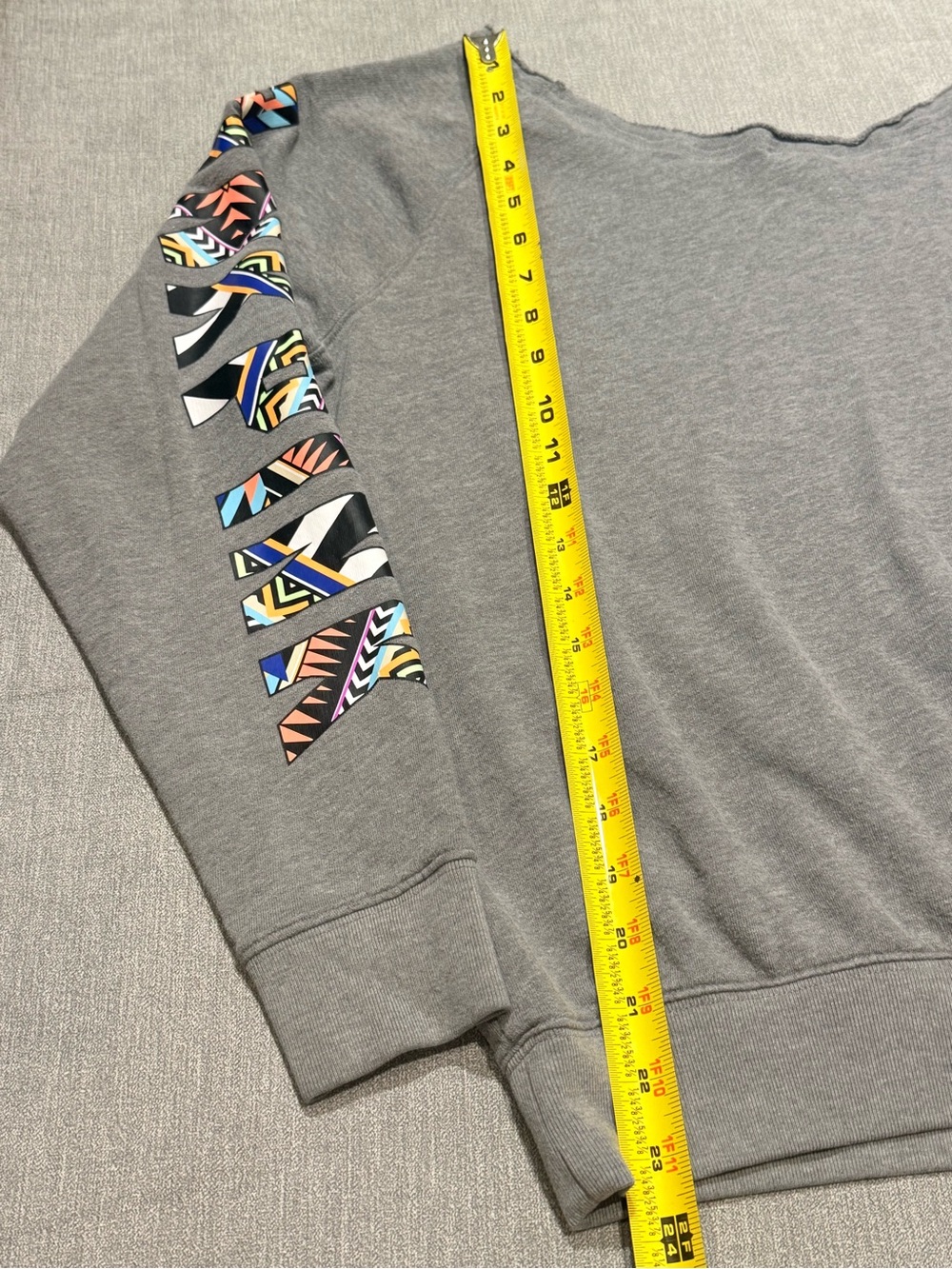 Victoria's Secret PINK Gray Logo Off the Shoulder Sweatshirt with Graphic Sleeve - Picture 4 of 4